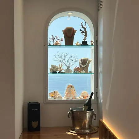 Seajewelsdeluxurysuite Bed & Breakfast